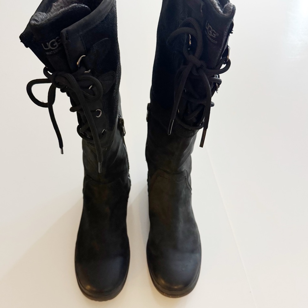 UGG Elsa Leather Boots - Picture 4 of 10